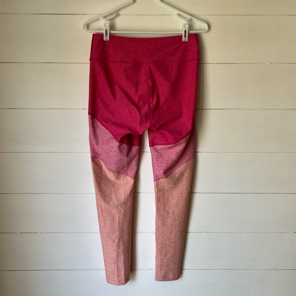 Outdoor Voices Women’s Springs 7/8 Leggings in Flamingo/Rose/Clay - Picture 4 of 6